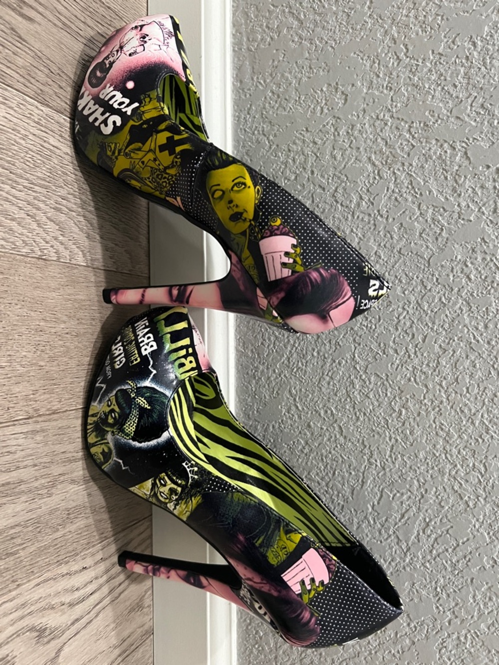 Too Fast Pink & Green horrorbilly zombie heels